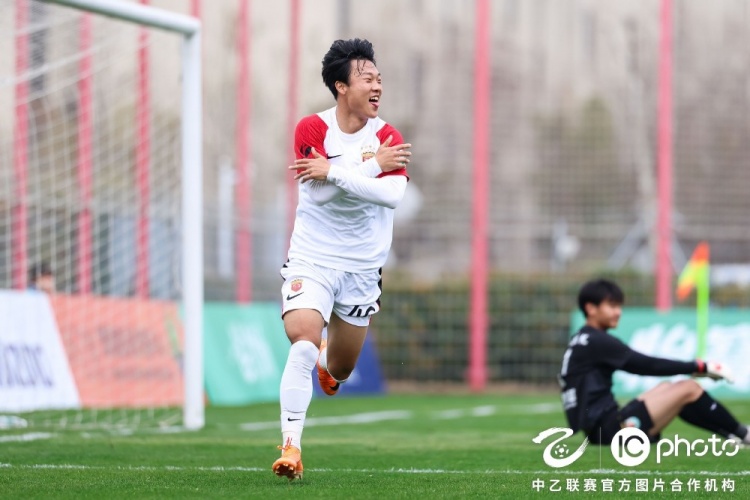 开云登录入口-上海海港富盛经开6-1上海赛更达，李圣龙双响杨黔东获处子球